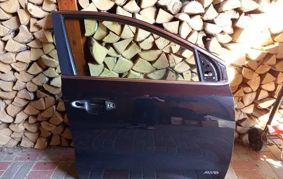 KIA Sportage Front door