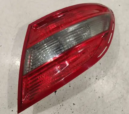 Mercedes-Benz C W204 Rear/tail lights 2048203064R