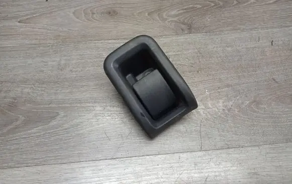 Volvo V70 Engine bonnet (hood) release handle 30779851