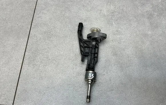 BMW X3M F97 Fuel injector 8671991 0261500502