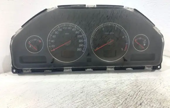 Volvo V70 Speedometer (instrument cluster) 30682277 8602885 69594220T
