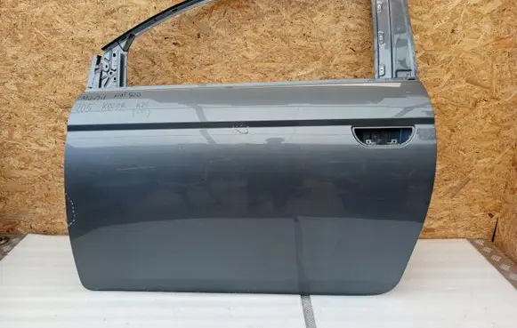 Fiat 500E Front door