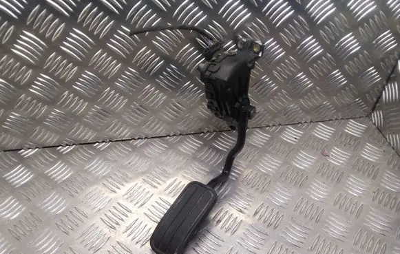 Ford Galaxy Accelerator throttle pedal 7M3721603B YM219F836AA