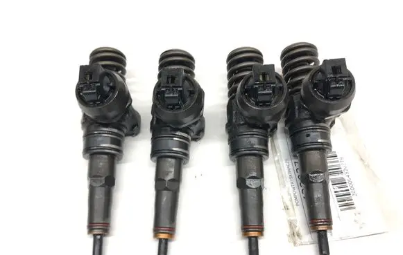 Volkswagen PASSAT B5.5 Fuel injectors set 0414720222