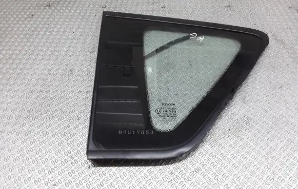 Toyota Corolla Verso AR10 Rear side window