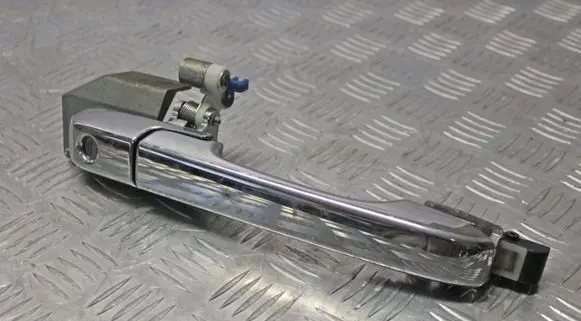 Honda CR-V Front door exterior handle