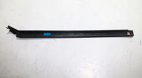 Mercedes-Benz GLK (X204) Windshield trim A2046904462
