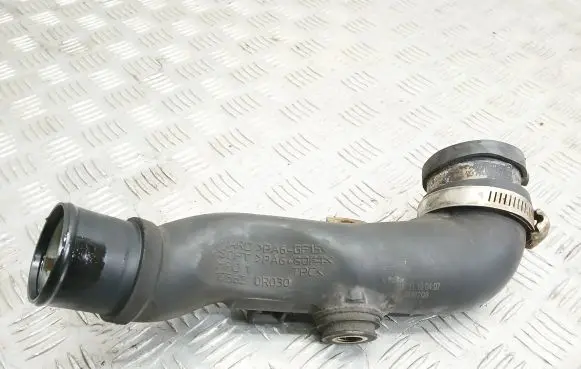 Toyota Avensis T270 Intercooler hose/pipe 173620R030