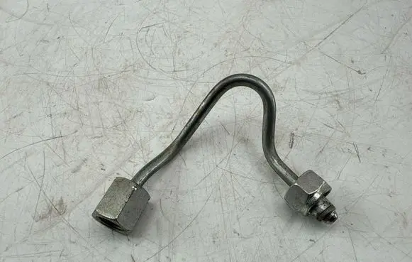 BMW 5 F10 F11 Fuel injector supply line/pipe 