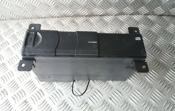 CD/DVD changer