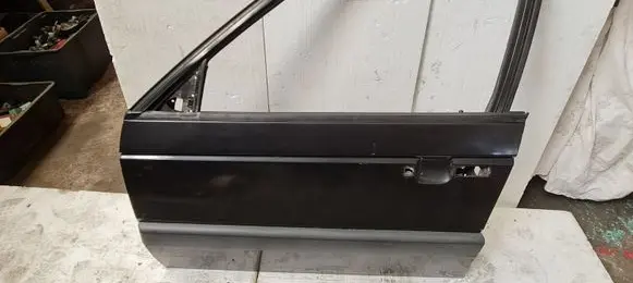 Volkswagen PASSAT B3 Front door