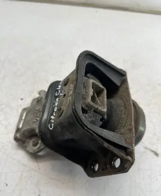Citroen C4 I Engine mount bracket 9636270080