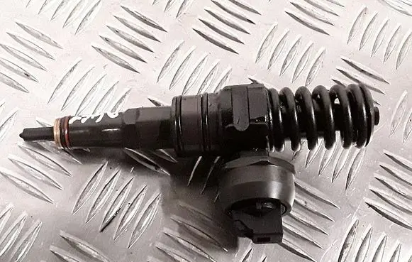 Ford Galaxy Fuel injector 038130073ba 0414720216
