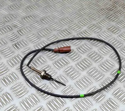 Volkswagen PASSAT B8 Oil temperature sensor 04L906088DB