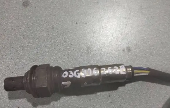 Volkswagen PASSAT B6 Lambda probe sensor 03G906262B
