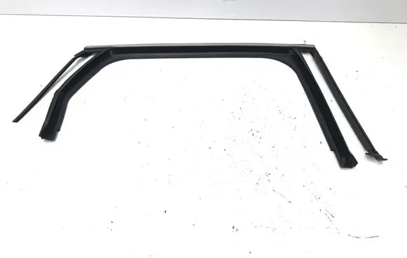 BYD Atto 3 Rear door glass trim molding SC2EM6207114