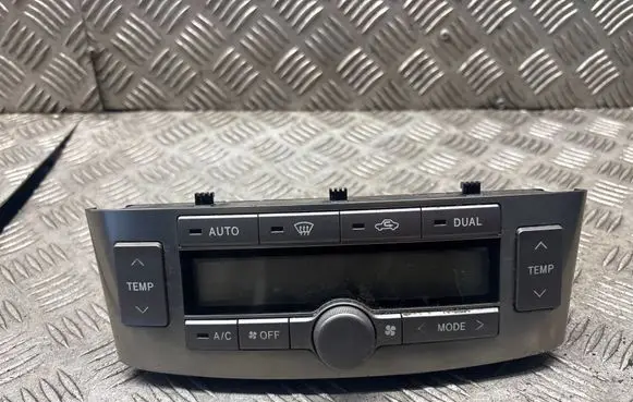 Toyota Avensis T250 Climate control unit 5590205050F 3C0324F