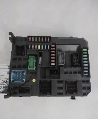 Peugeot 208 Fuse box set 9678355880