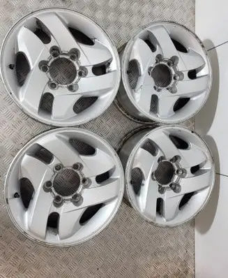 Hyundai Terracan R16 alloy rim 