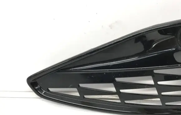 Hyundai i30 Front fog light trim/grill 86564G4510