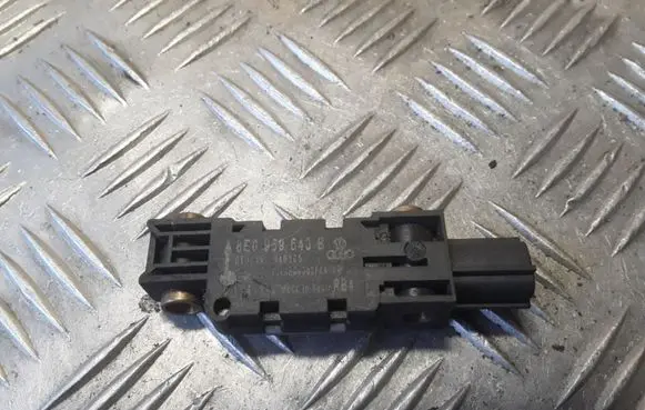 Audi A4 S4 B7 8E 8H Airbag deployment crash/impact sensor 8E0959643B