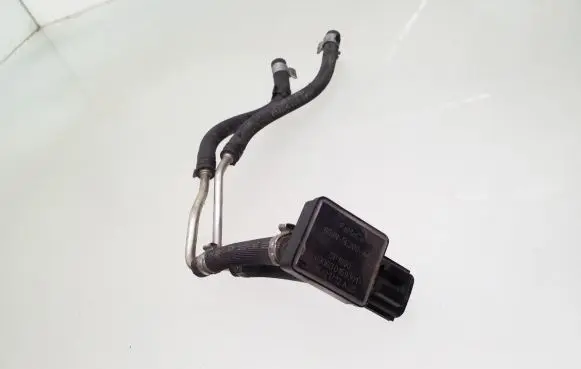Jaguar XF X250 Exhaust gas pressure sensor 6G9N5L200AA