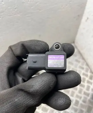 Suzuki Grand Vitara I Air pressure sensor 1859067G00