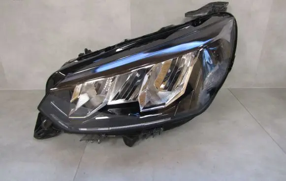 Peugeot 208 Headlight/headlamp 9833036380 73312209 73312209B4F1