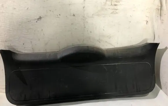 Ford Focus Tailgate trim 4M51A40411