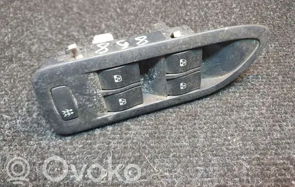 Renault Laguna II Electric window control switch 26515