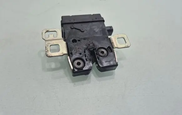 Mini One - Cooper Coupe R56 Tailgate/trunk/boot lock/catch/latch 2754528