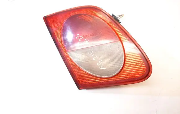Mercedes-Benz E W210 Tailgate rear/tail lights A2108200964