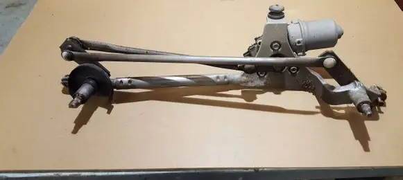 Subaru Forester SJ Front wiper linkage and motor 86511SG010 1593006030