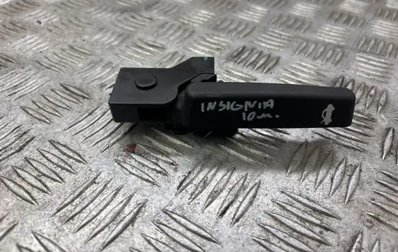 Opel Insignia A Engine bonnet (hood) release handle
