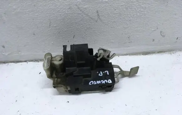 Fiat Ducato Front door lock