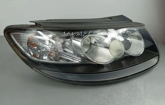 Hyundai Santa Fe Headlight/headlamp