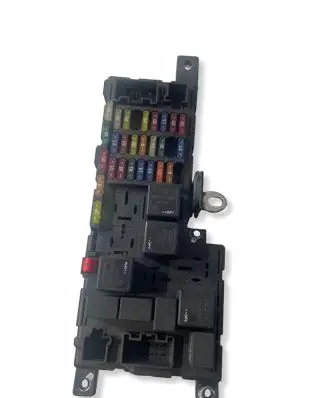 Volvo S60 Fuse module 8678449 040507 518829015