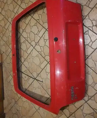 Ford Fiesta Tailgate/trunk/boot lid FASTA
