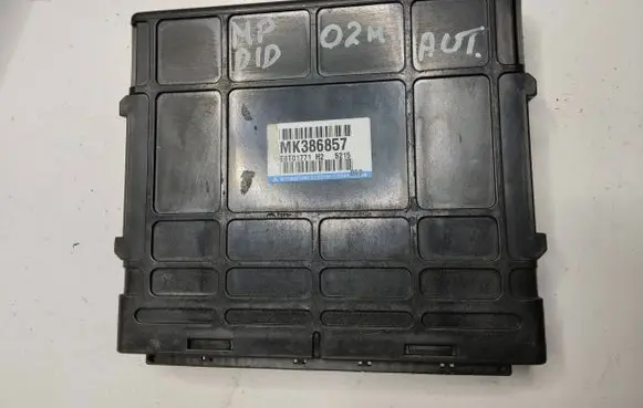 Mitsubishi Pajero Engine control unit/module MK386857 E6T01771