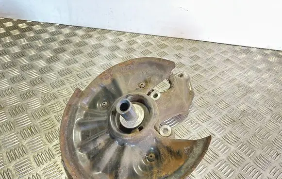 Volkswagen PASSAT B8 Rear wheel hub