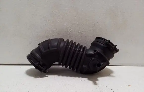 KIA Soul Air intake duct part 28140B2000