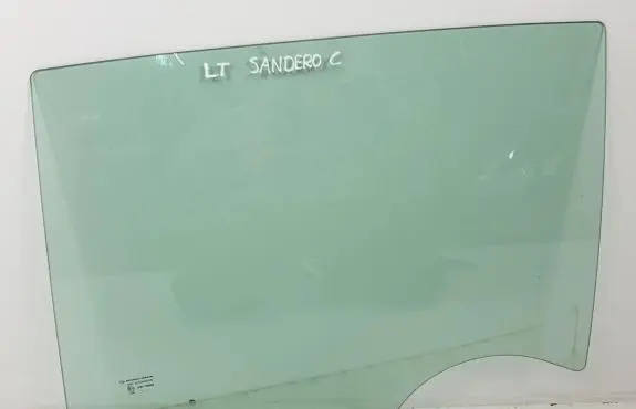 Dacia Sandero Rear windscreen/windshield window 