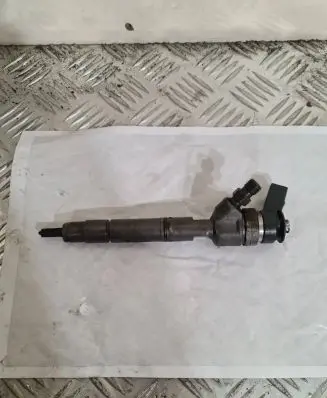 Mercedes-Benz A W169 Fuel injector A6400700787