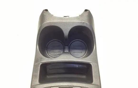 Cup holder front