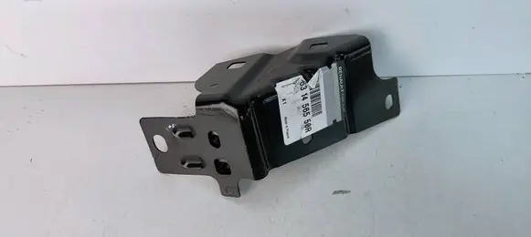 Renault Trafic III (X82) Fender mounting bracket 631455452R