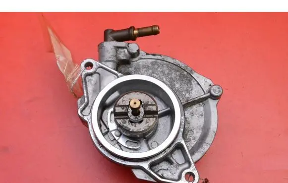 Audi A5 8T 8F Vacuum pump