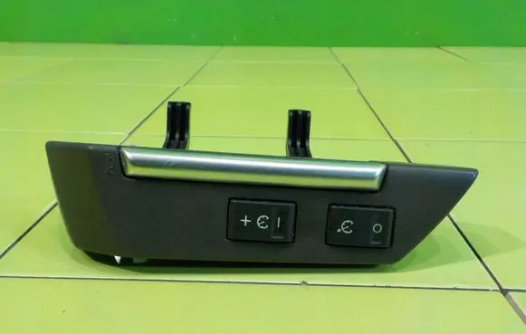 Land Rover Freelander 2 - LR2 Other switches/knobs/shifts 5H2214K147EB 15AB43