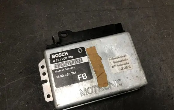 Opel Zafira A Engine control unit/module 0261200100