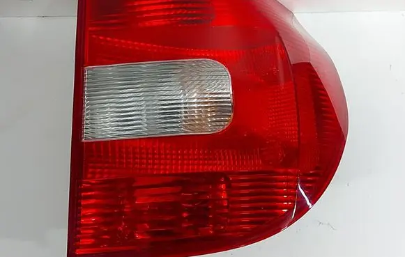 Skoda Yeti (5L) Rear/tail lights 5L0945112