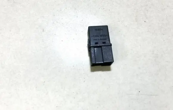 Volvo S40, V40 Other relay mb95338211
